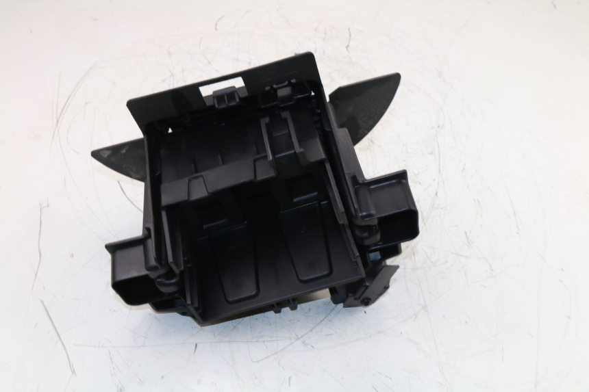 photo de BATTERY TRAY PEUGEOT CITYSTAR 50 (2013 - 2017)