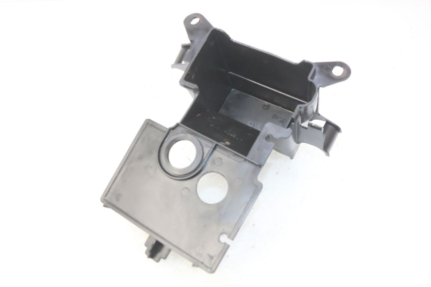 photo de BATTERY TRAY SUZUKI CP 80 (1985 - 1996)
