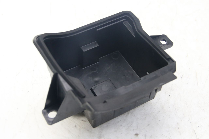 photo de BATTERY TRAY YAMAHA D'ELIGHT DELIGHT 125 (2017 - 2020)