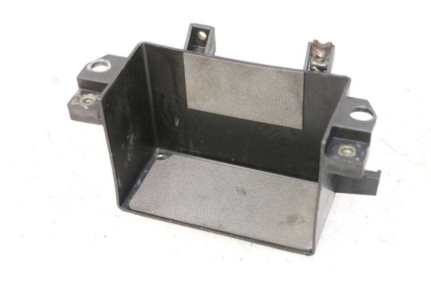 photo de BATTERY BOX YAMAHA FZ6 FAZER S2 600 (2007 - 2011)