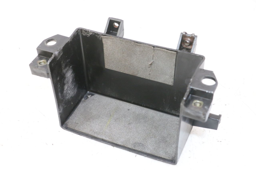 photo de BATTERY BOX YAMAHA FZ6 N FAZER 600 (2004 - 2006)