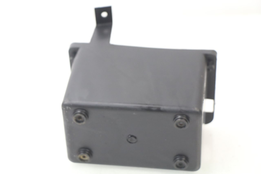 photo de BATTERY BOX JONWAY JS 120 125 (2008 - 2012)