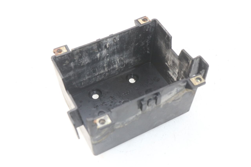 photo de BATTERY BOX KYMCO DINK STREET 125 (2009 - 2014)