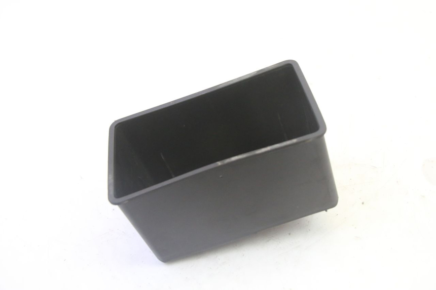 photo de BATTERY BOX PIAGGIO LXV 4T 50 (2009 - 2013)