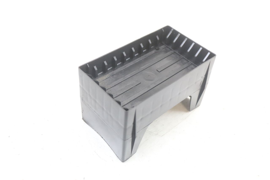 photo de BATTERY TRAY PEUGEOT ELYSTAR 50 (2002 - 2014)