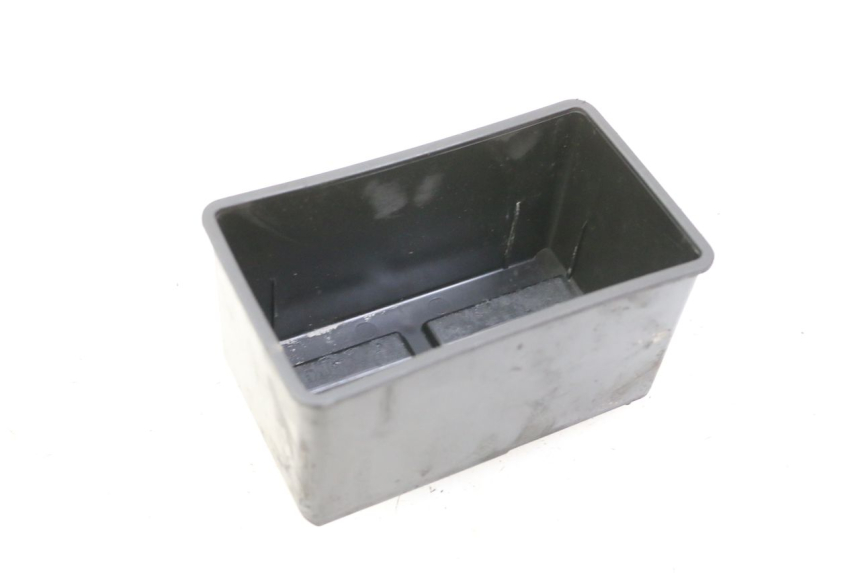 photo de BATTERY TRAY PIAGGIO VESPA S 2T 50 (2007 - 2014)