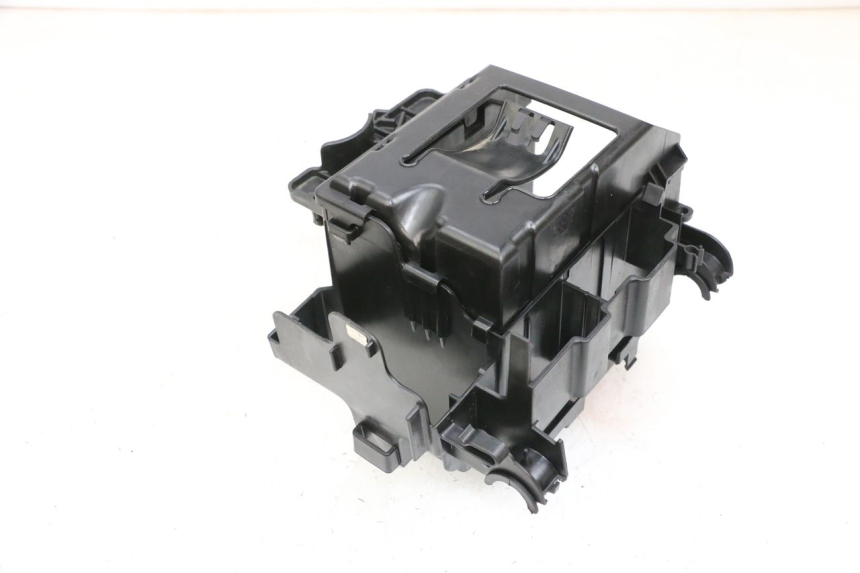 photo de BATTERY BOX BMW R GS 1250 (2021 - 2024) - Technical close-up