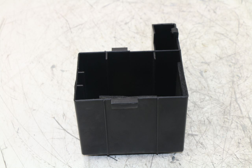 photo de BATTERY BOX KYMCO SPACER 50 (1998 - 2009)