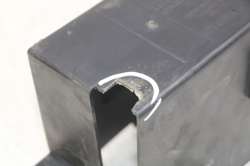 photo de BATTERY TRAY DAELIM VL DAYSTAR 125 (2000 - 2011)