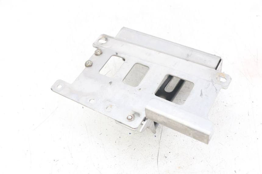 photo de BATTERY TRAY YAMAHA TDM ABS 900 (2002 - 2014)