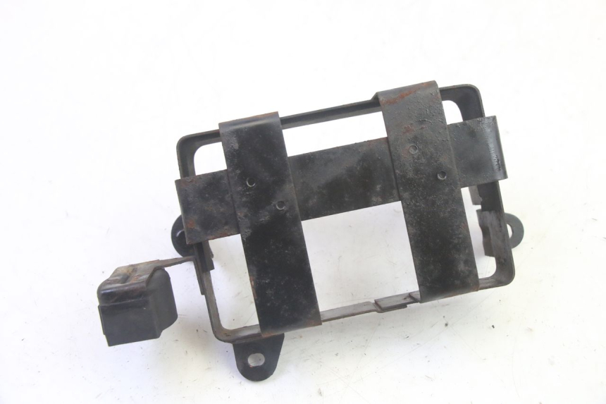 photo de BATTERY BOX KYMCO ZING 125 (1997 - 2003) - Alternative perspective