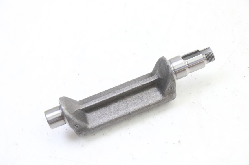 photo de ENGINE ROCKER ARM YAMAHA TDR DELTABOX 125 (1993 - 2003)