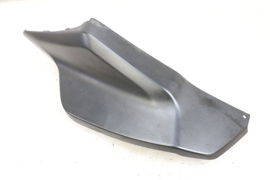 photo de REAR RIGHT BELLY PANEL SUZUKI BURGMAN 650 (2013 - 2020)