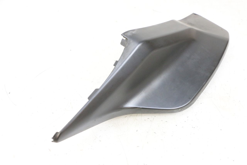 photo de REAR RIGHT BELLY PANEL SUZUKI BURGMAN 650 (2013 - 2020)