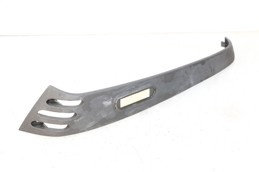 photo de REAR RIGHT BELLY PANEL PIAGGIO LXV 4T 50 (2009 - 2013)