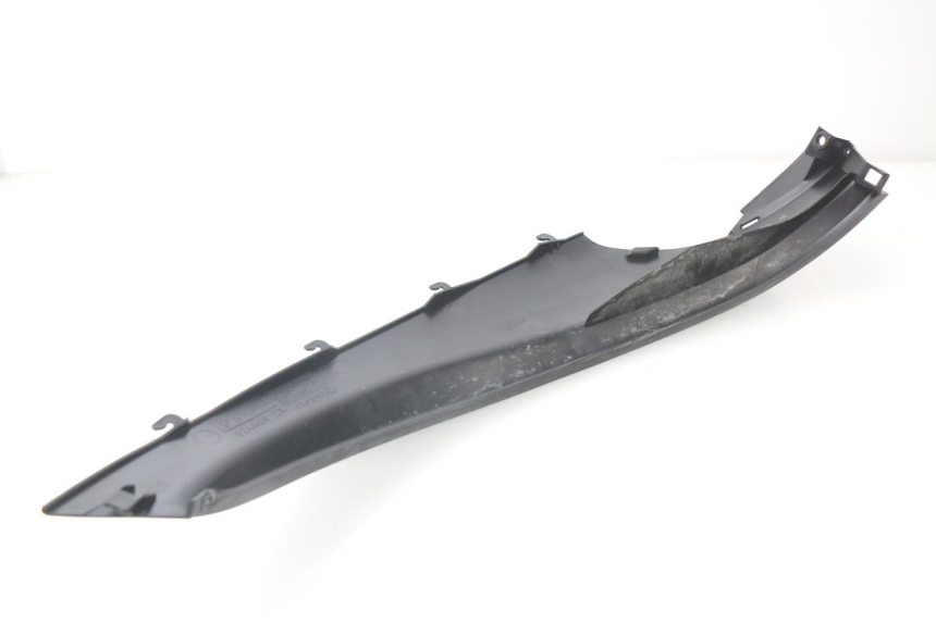 photo de REAR RIGHT BELLY PANEL PIAGGIO MP3 LT 400 (2007 - 2012)