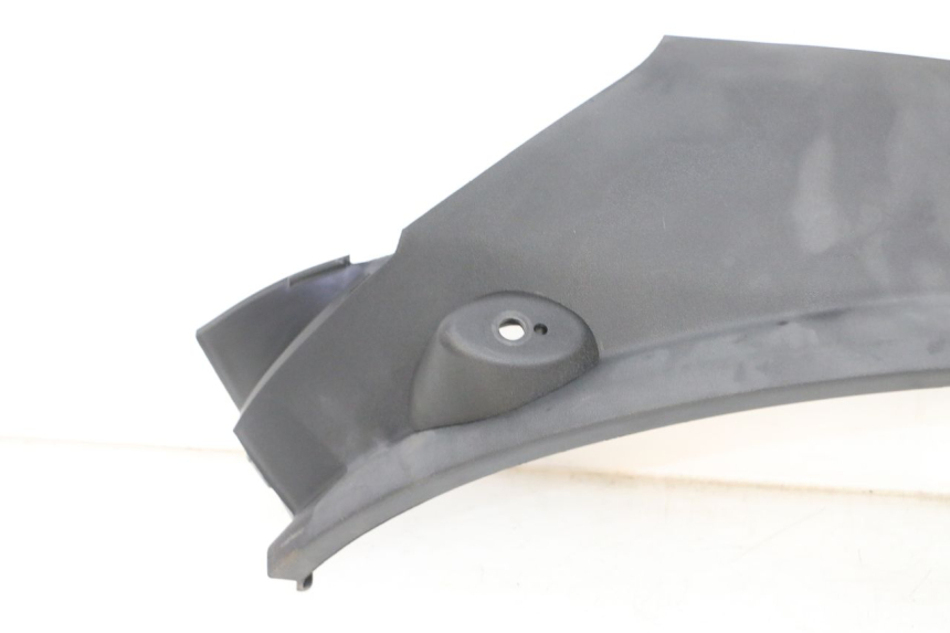 photo de REAR RIGHT BELLY PANEL PIAGGIO MP3 RL 250 (2007 - 2010) - Additional view of the item