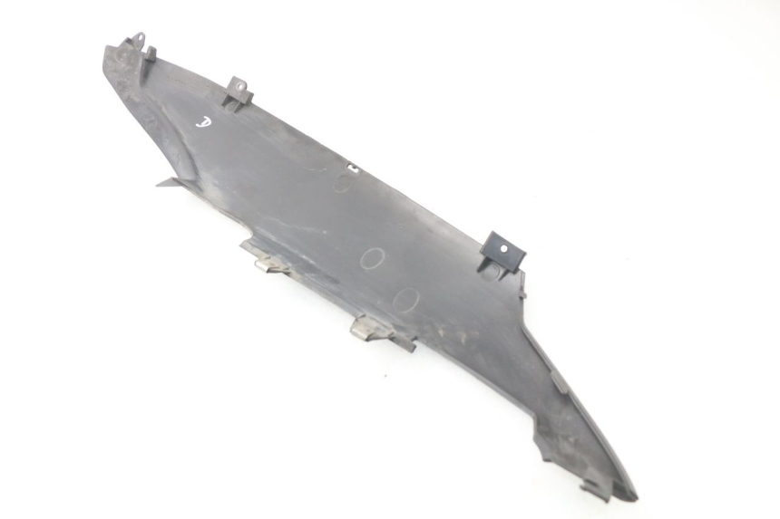 photo de RIGHT REAR LOWER FAIRING GILERA NEXUS 125 (2009 - 2013)