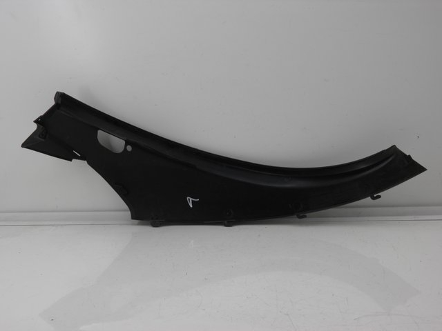 photo de REAR RIGHT BELLY PANEL PIAGGIO MP3 125 (2006 - 2014)