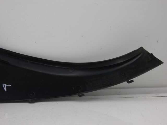 photo de REAR RIGHT BELLY PANEL PIAGGIO MP3 125 (2006 - 2014)