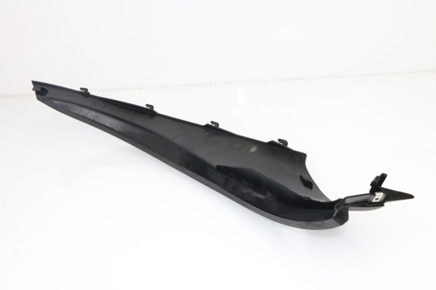 photo de REAR RIGHT BELLY PANEL PIAGGIO MP3 LT 400 (2007 - 2012)