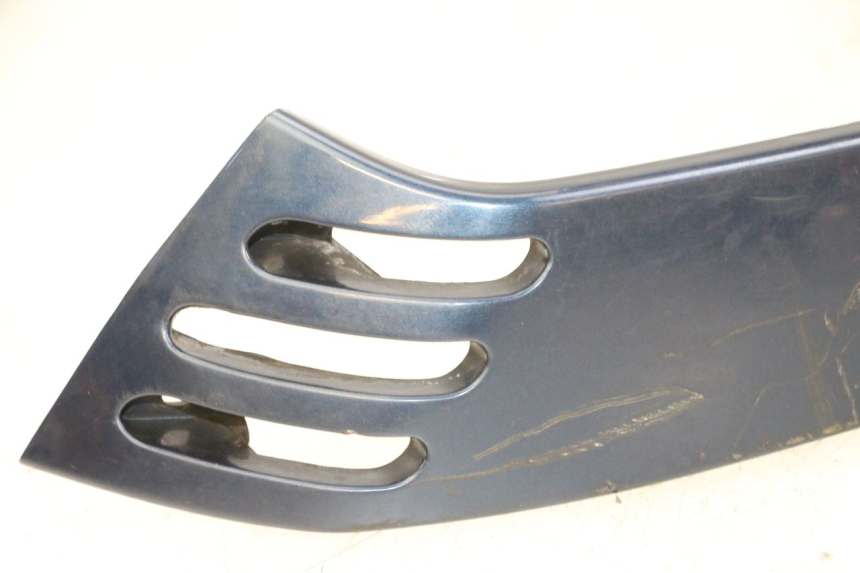 photo de REAR RIGHT BELLY PANEL PIAGGIO VESPA LX 150 (2005 - 2013)