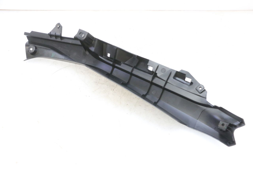 photo de REAR RIGHT BELLY PANEL YAMAHA TRICITY 300 (2020 - 2024) - Component detail