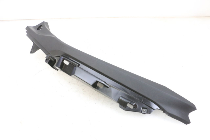 photo de REAR RIGHT BELLY PANEL YAMAHA TRICITY 300 (2020 - 2024) - Product overview