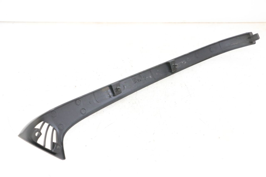 photo de RIGHT REAR LOWER FAIRING PIAGGIO VESPA S 2T 50 (2007 - 2014)