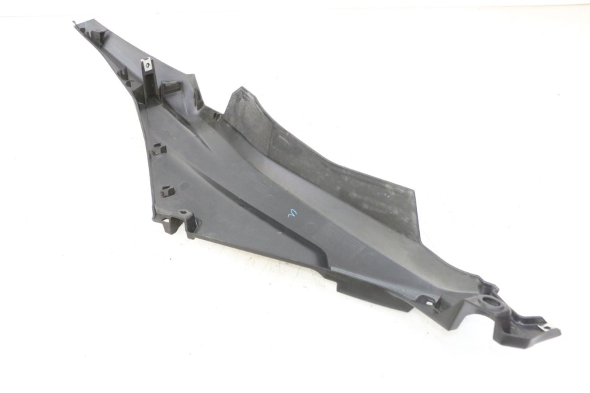 photo de REAR RIGHT BELLY PANEL YAMAHA XMAX X-MAX 125 (2021 - 2025)