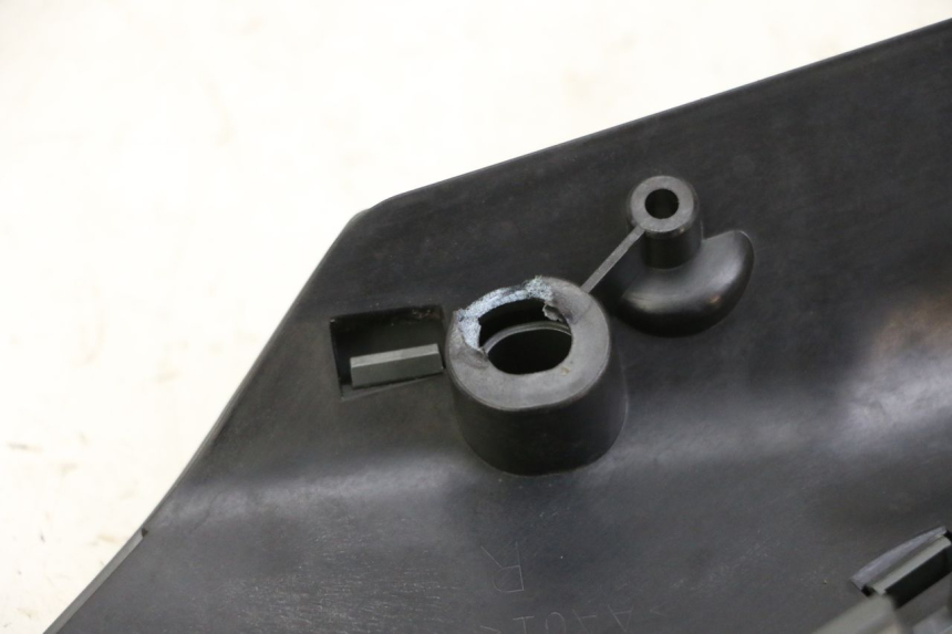 photo de REAR RIGHT BELLY PANEL SEGWAY NINEBOT ZT3 PRO 1