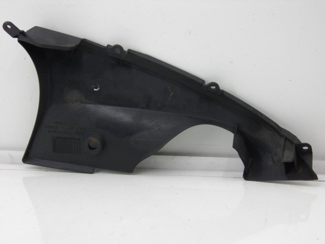photo de REAR LEFT BELLY PANEL HONDA FES S-WING SWING 125 (2007 - 2015) - Component detail
