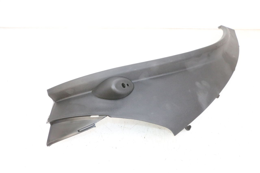photo de REAR LEFT BELLY PANEL PIAGGIO MP3 RL 250 (2007 - 2010) - Alternative perspective