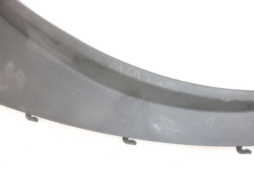 photo de REAR LEFT BELLY PANEL PIAGGIO MP3 RL 250 (2007 - 2010) - Technical close-up