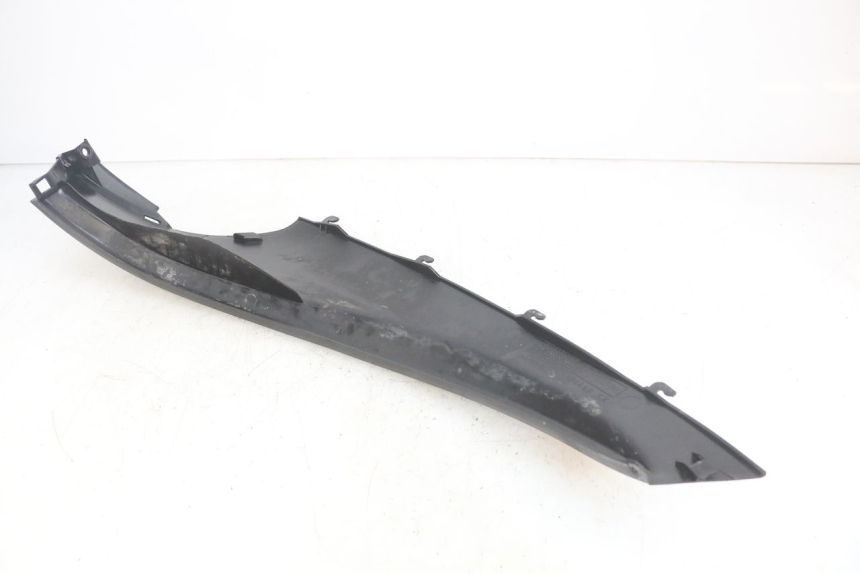 photo de LEFT REAR LOWER BODY PANEL PIAGGIO MP3 LT 400 (2007 - 2012)