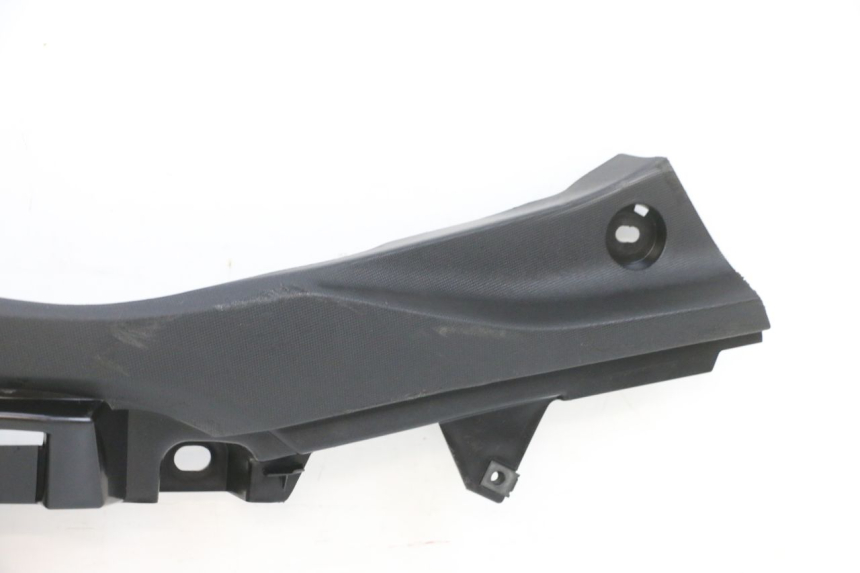 photo de REAR LEFT BELLY PANEL YAMAHA TRICITY 300 (2020 - 2024) - Surface and material condition