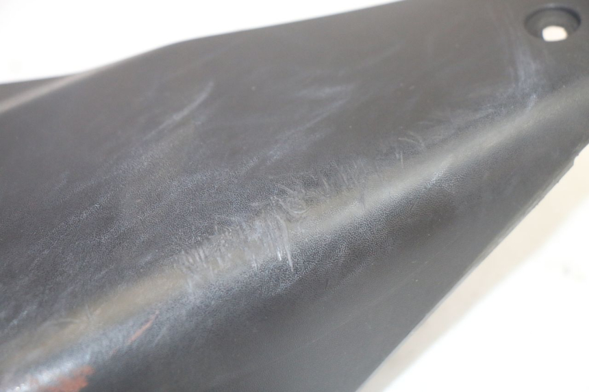 photo de REAR LEFT BELLY PANEL YAMAHA XMAX X-MAX 125 (2006 - 2009) - Alternative perspective