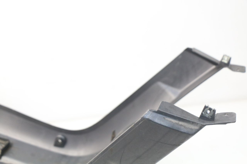 photo de LOWER PART OF THE BODY MBK BOOSTER SPIRIT NAKED 50 (2004 - 2017)