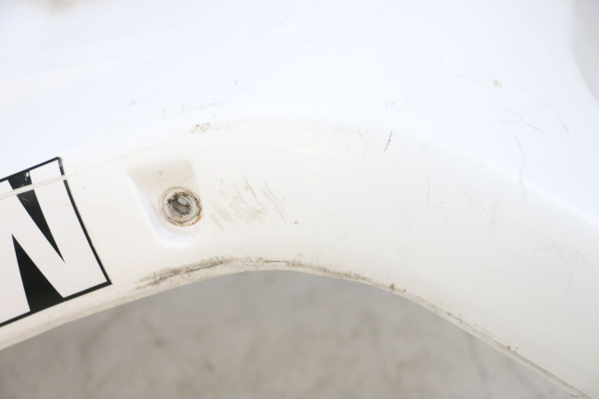 photo de LOWER PART OF THE BODY MBK BOOSTER SPIRIT NAKED 50 (2004 - 2017) - High-resolution close-up