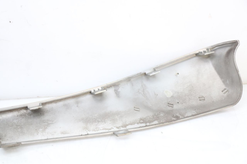 photo de RIGHT LOWER SIDE PANEL BMW C1 125 (2000 - 2003)
