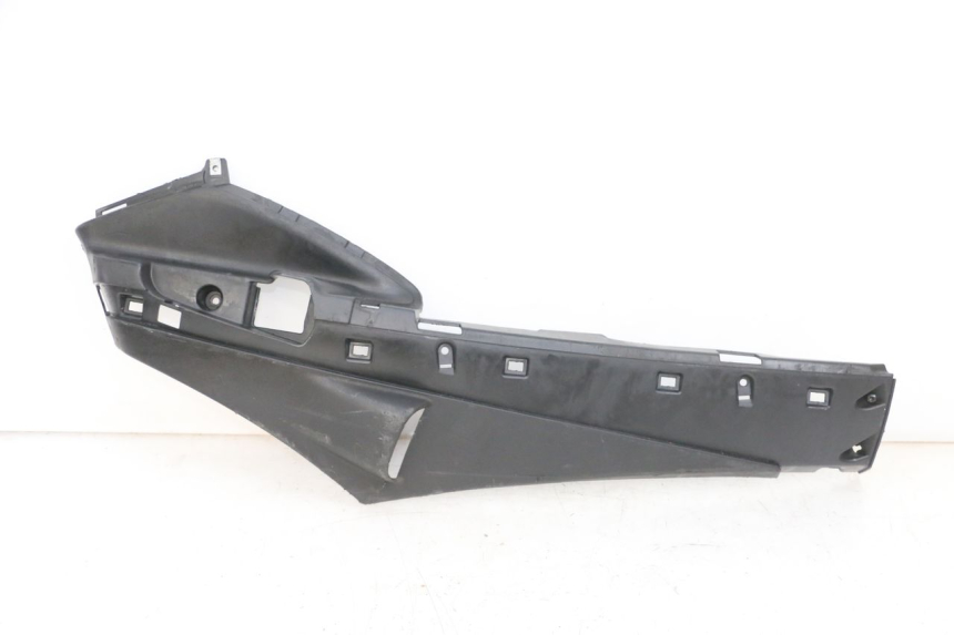 photo de RIGHT LOWER SIDE PANEL PIAGGIO FLY 4T 50 (2013 - 2017) - Main view