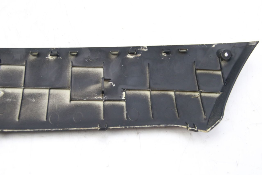 photo de RIGHT LOWER SIDE PANEL PEUGEOT KISBEE 2T 50 (2018 - 2022)