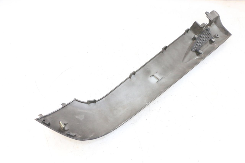 photo de RIGHT LOWER SIDE PANEL KYMCO LIKE 125 (2009 - 2016) - Alternative perspective