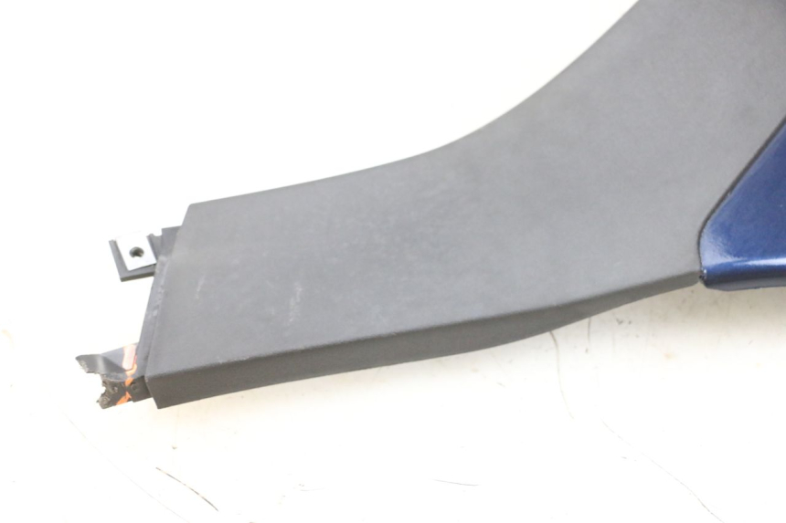 photo de RIGHT BELLY PANEL PIAGGIO MP3 RL 250 (2007 - 2010) - Component detail