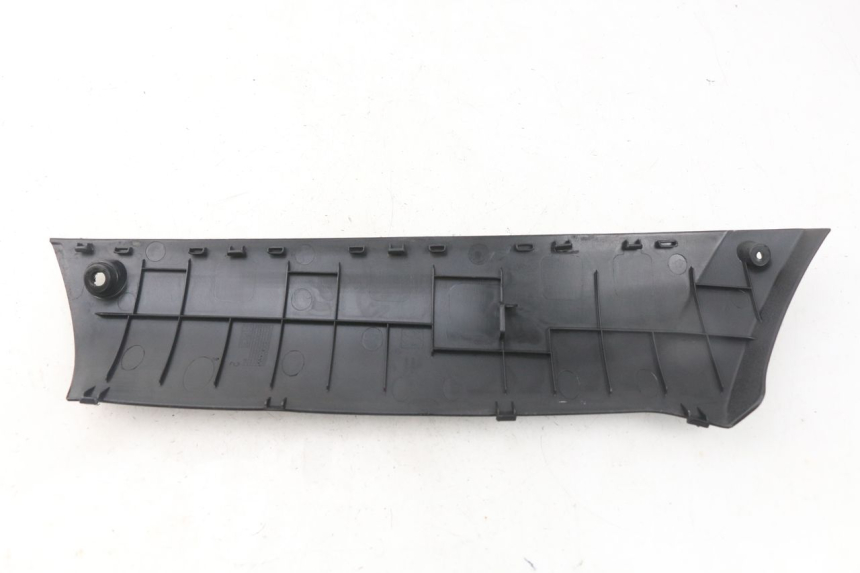 photo de RIGHT LOWER SIDE PANEL PEUGEOT KISBEE 2T 50 (2010 - 2017)