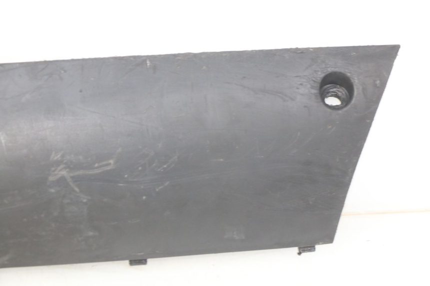 photo de RIGHT LOWER SIDE PANEL PEUGEOT KISBEE 4T 50 (2010 - 2017)