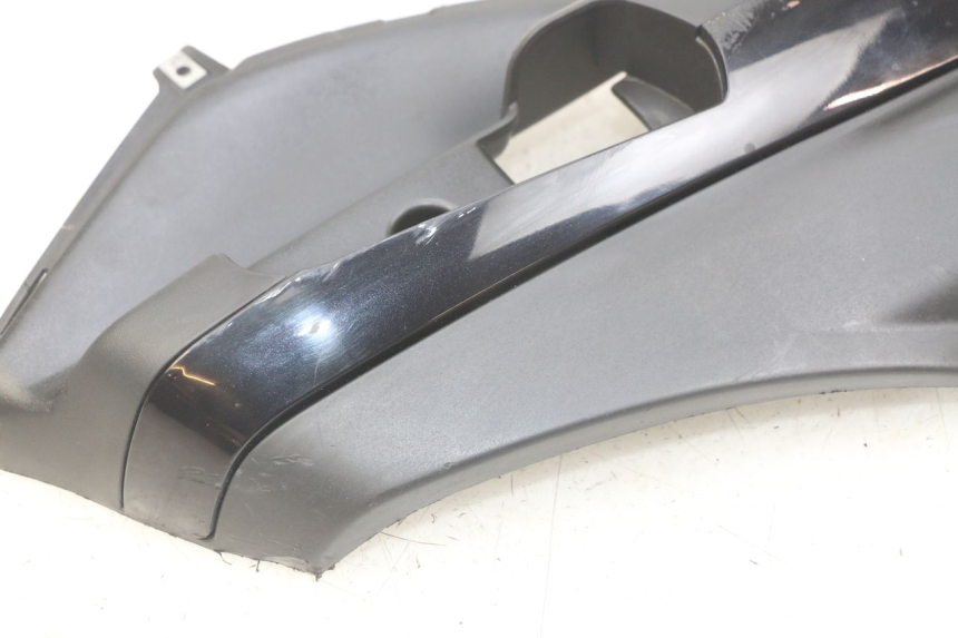 photo de RIGHT LOWER SIDE PANEL PIAGGIO FLY 4T 50 (2013 - 2017)