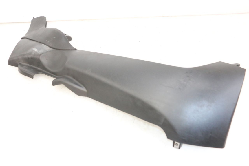 photo de RIGHT LOWER SIDE PANEL PIAGGIO MP3 LT 400 (2007 - 2012)