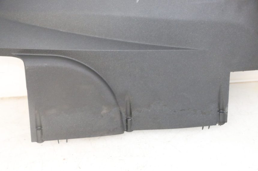 photo de RIGHT BELLY PANEL PEUGEOT SATELIS 125 (2013 - 2018)