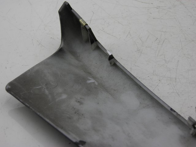 photo de LEFT BELLY PANEL GOWINN DOLCE VITA 50 (2007 - 2013) - Zoom on usage condition